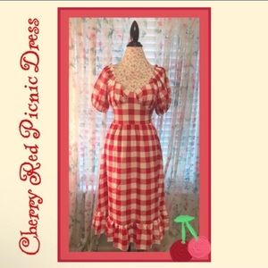 This is a gorgeous piece for when you're wanting that summer or spring feel!